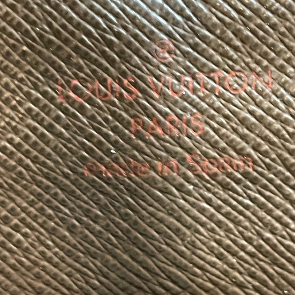 Louis Vuitton Damier Long Wallet  Portefeuille Sarah Shoulder/ Crossbody Bag. - Picture 13 of 16